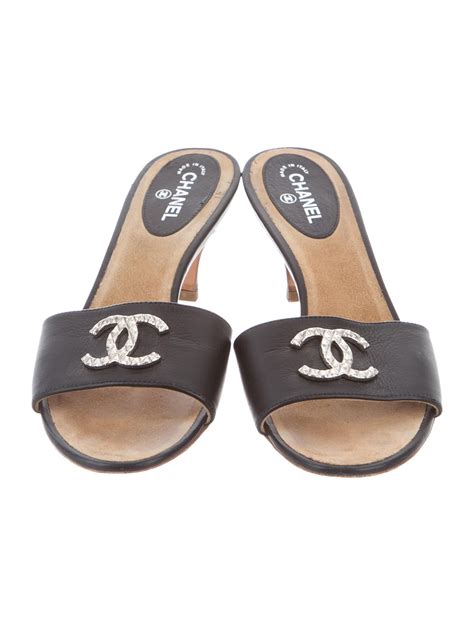 zara chanel vintage peach cc slides|chanel sandals sale.